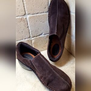 Elegant Brown Suede Mules